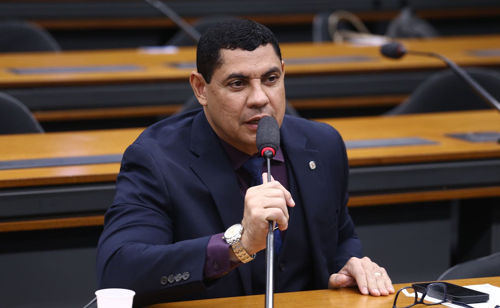 Coronel Ulysses discursa em comissão na Câmara dos Deputados